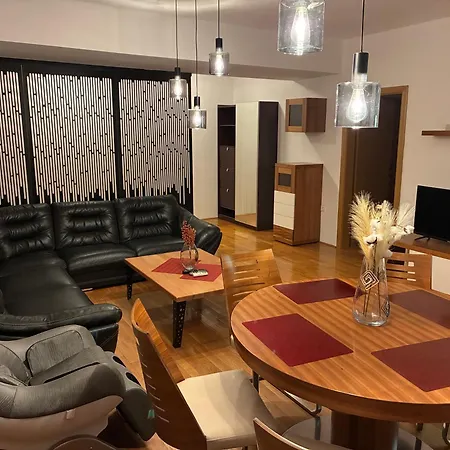 Skopje Central Stay Apartment Apartmán *